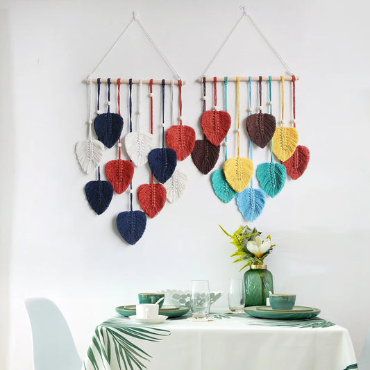 Gold accent&Woven texture